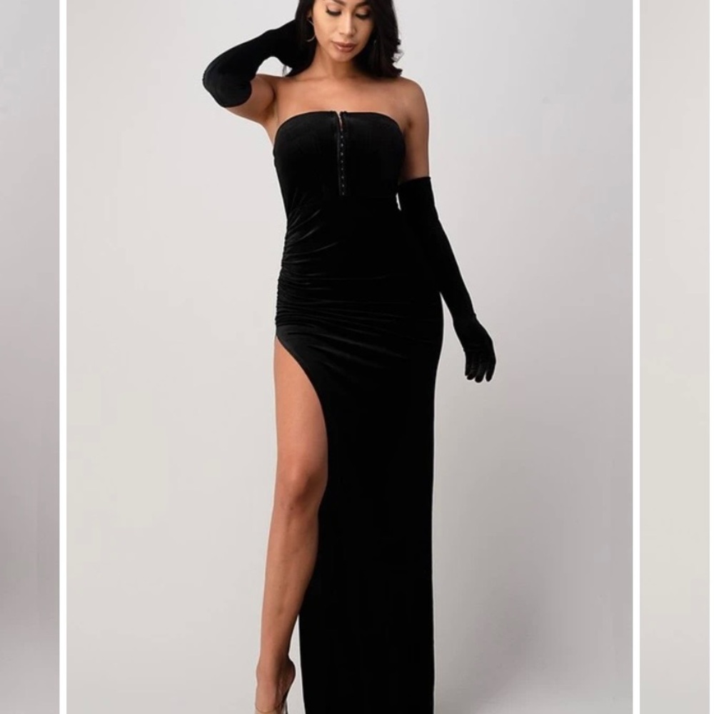 Beautiful black velvet gown